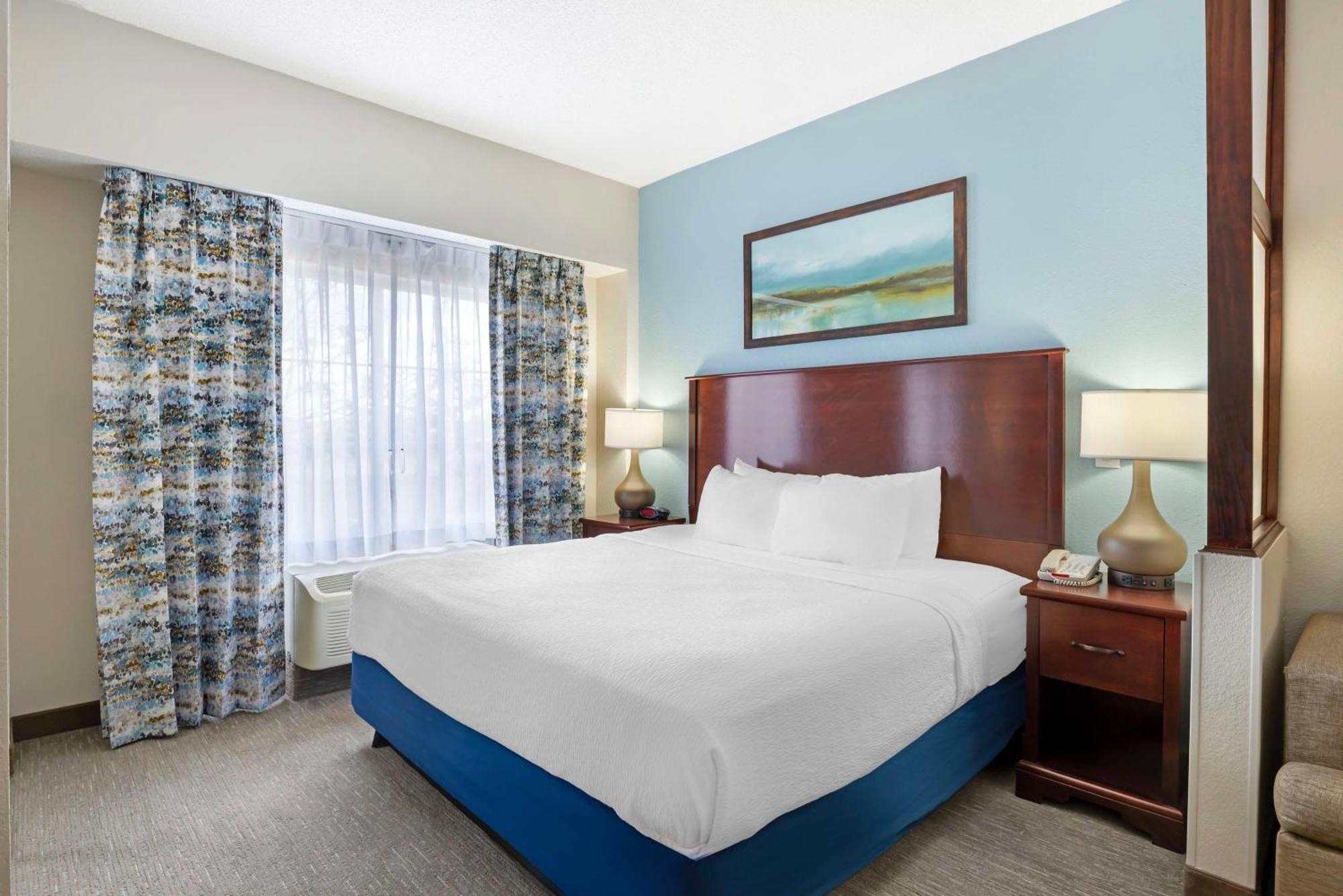 Best Western Plus Crossroads Inn & Suites Zion Crossroads Exterior photo