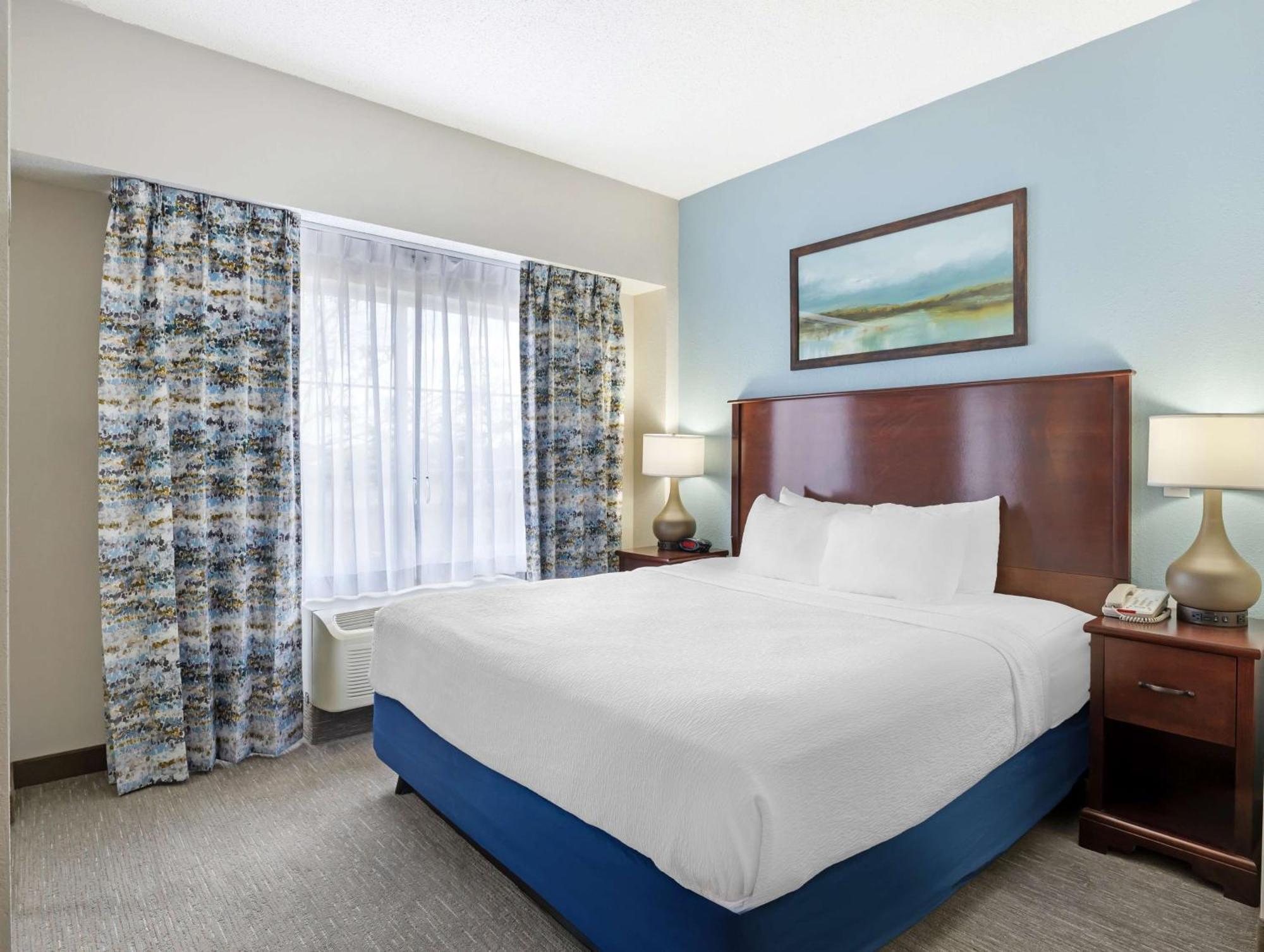 Best Western Plus Crossroads Inn & Suites Zion Crossroads Exterior photo